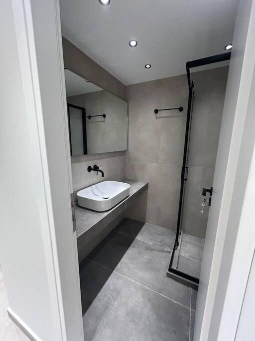 Bluemotion - Just Sleep 2 Apartment Piraeus